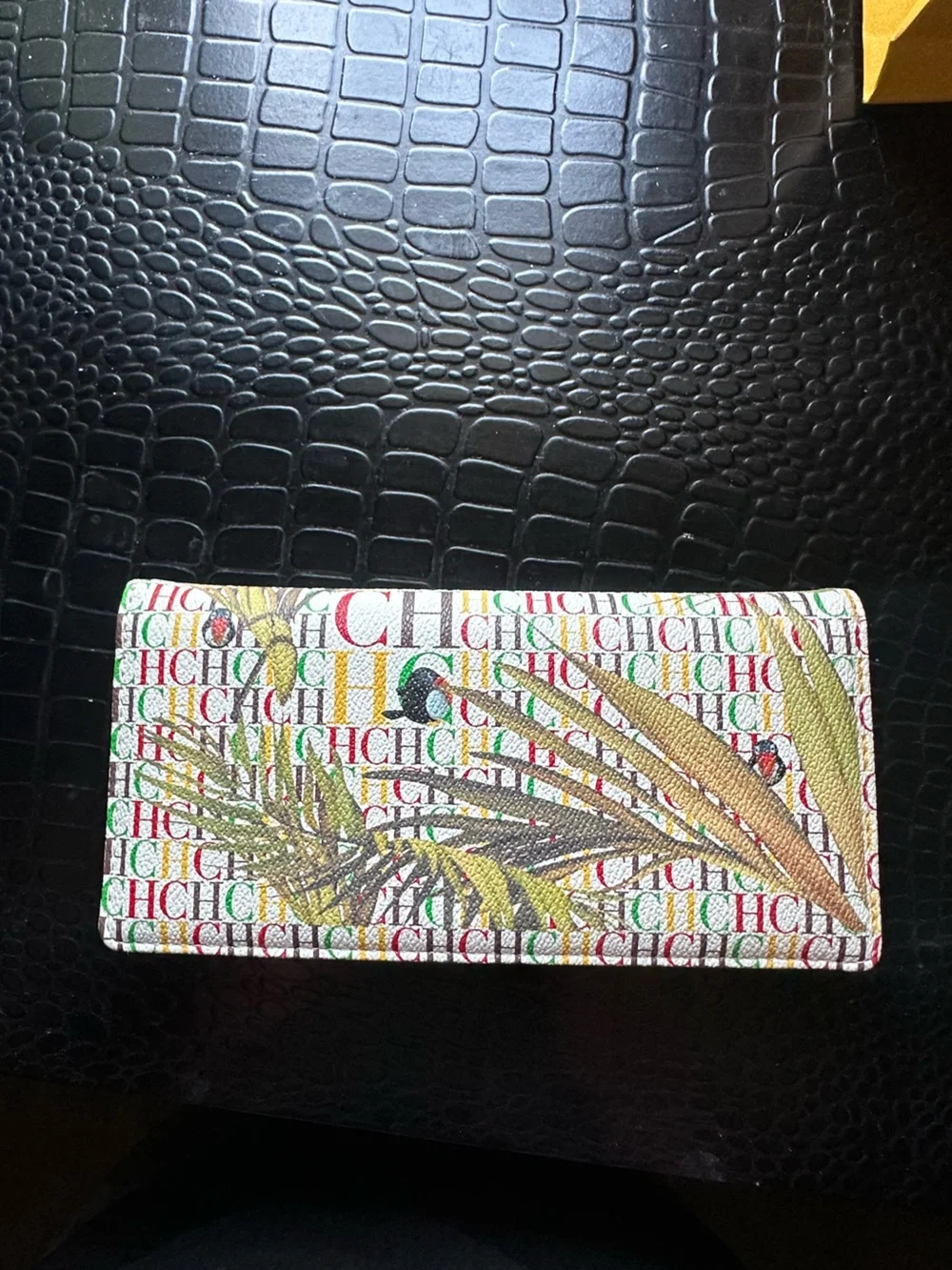 CH Carolina Herrera Signature Tropical Print Continental Wallet - Multicolor